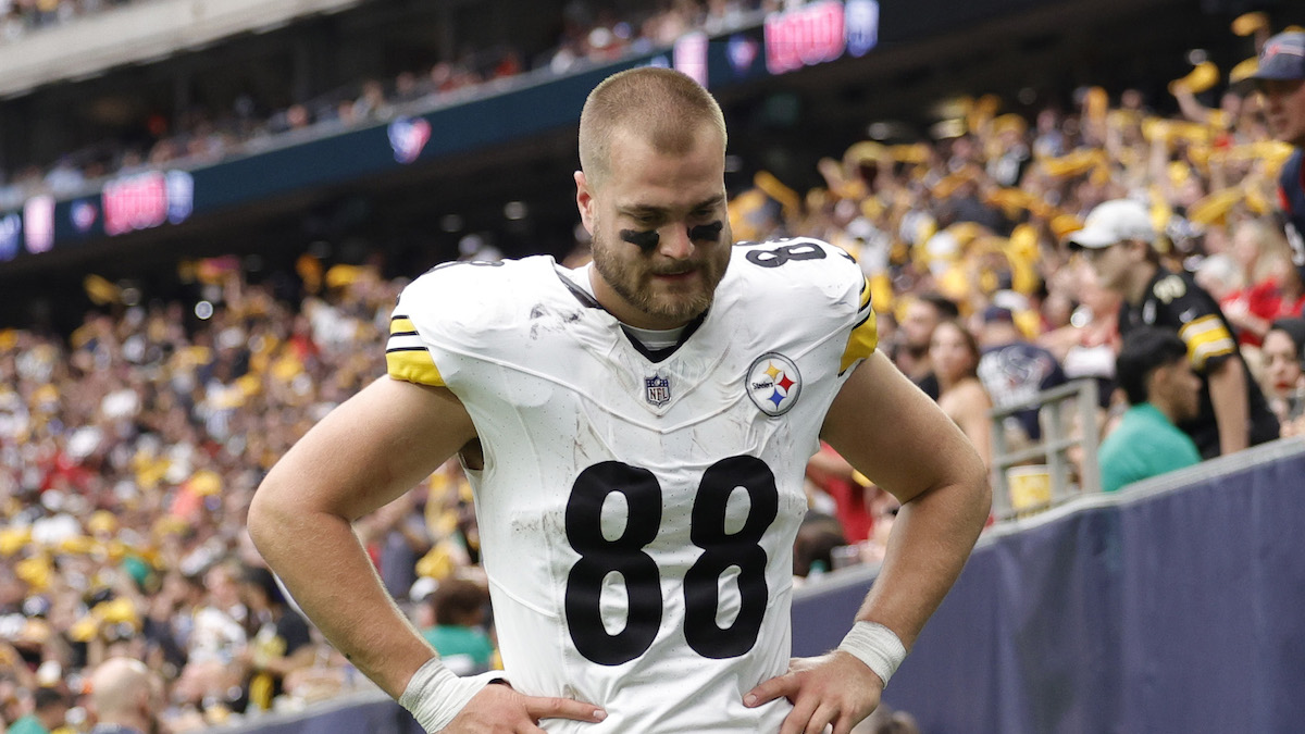 Steelers' Kenny Pickett, OC Canada Ripped by Fans After Blowout