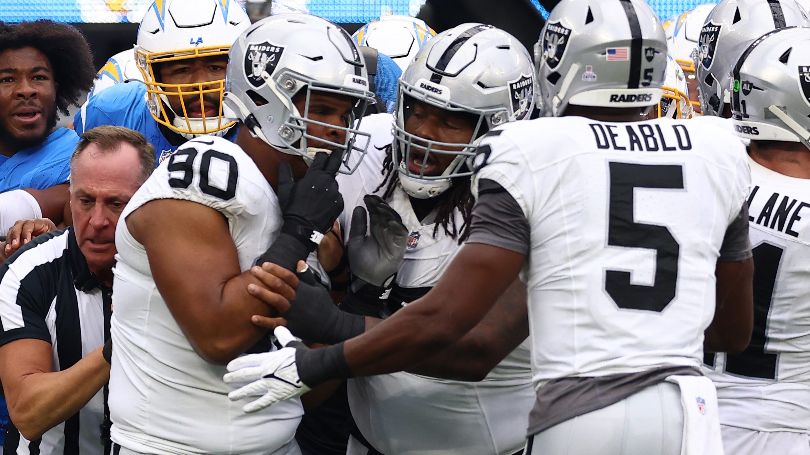 NFL News: Steelers' Kwon Alexander Issues Major Warning To Raiders