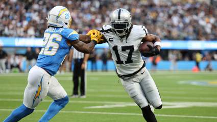 Raiders WR Davante Adams Has Troubling Comments About Injury