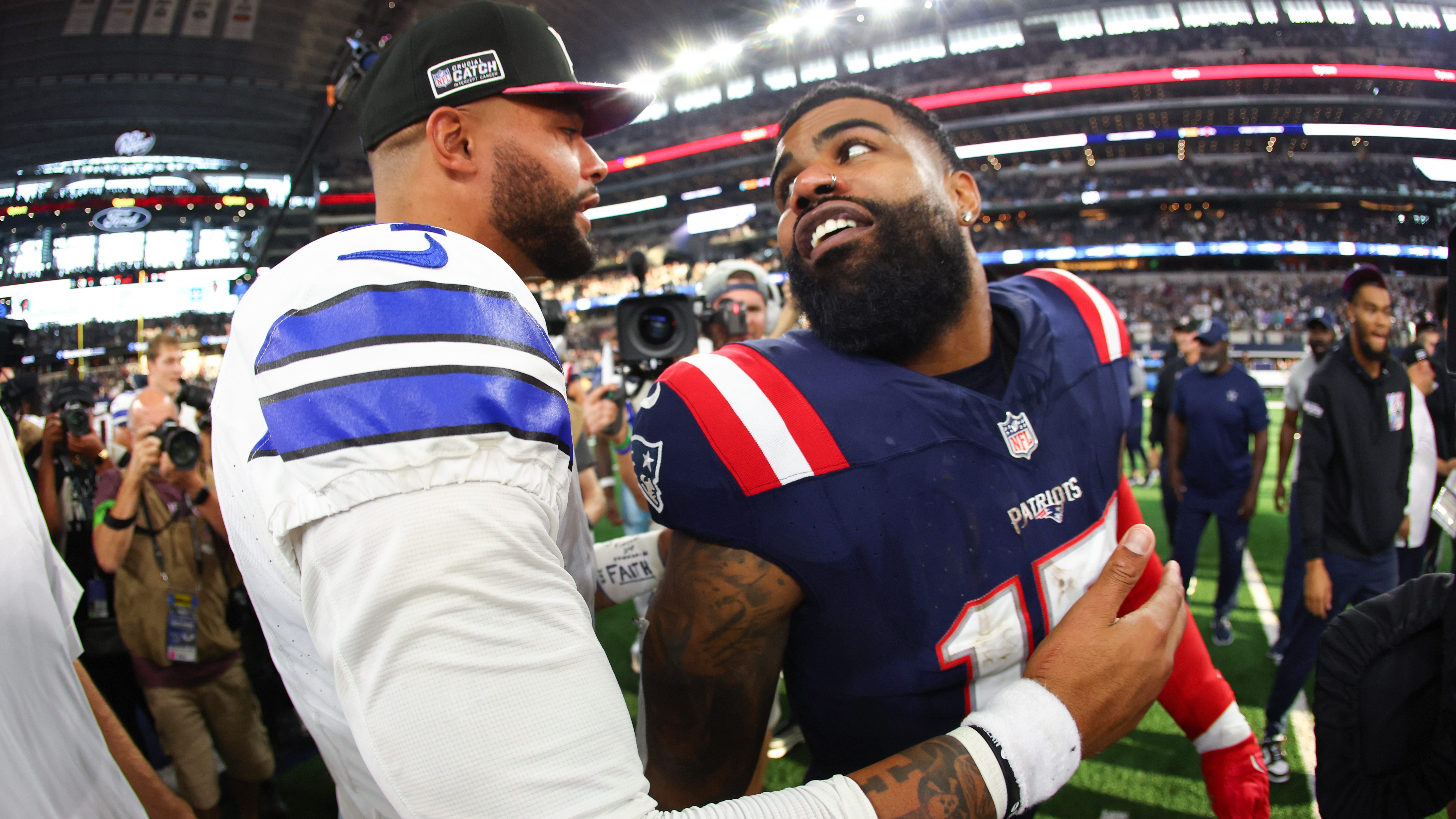 Cowboys QB Dak Prescott happy Ezekiel Elliott with Patriots