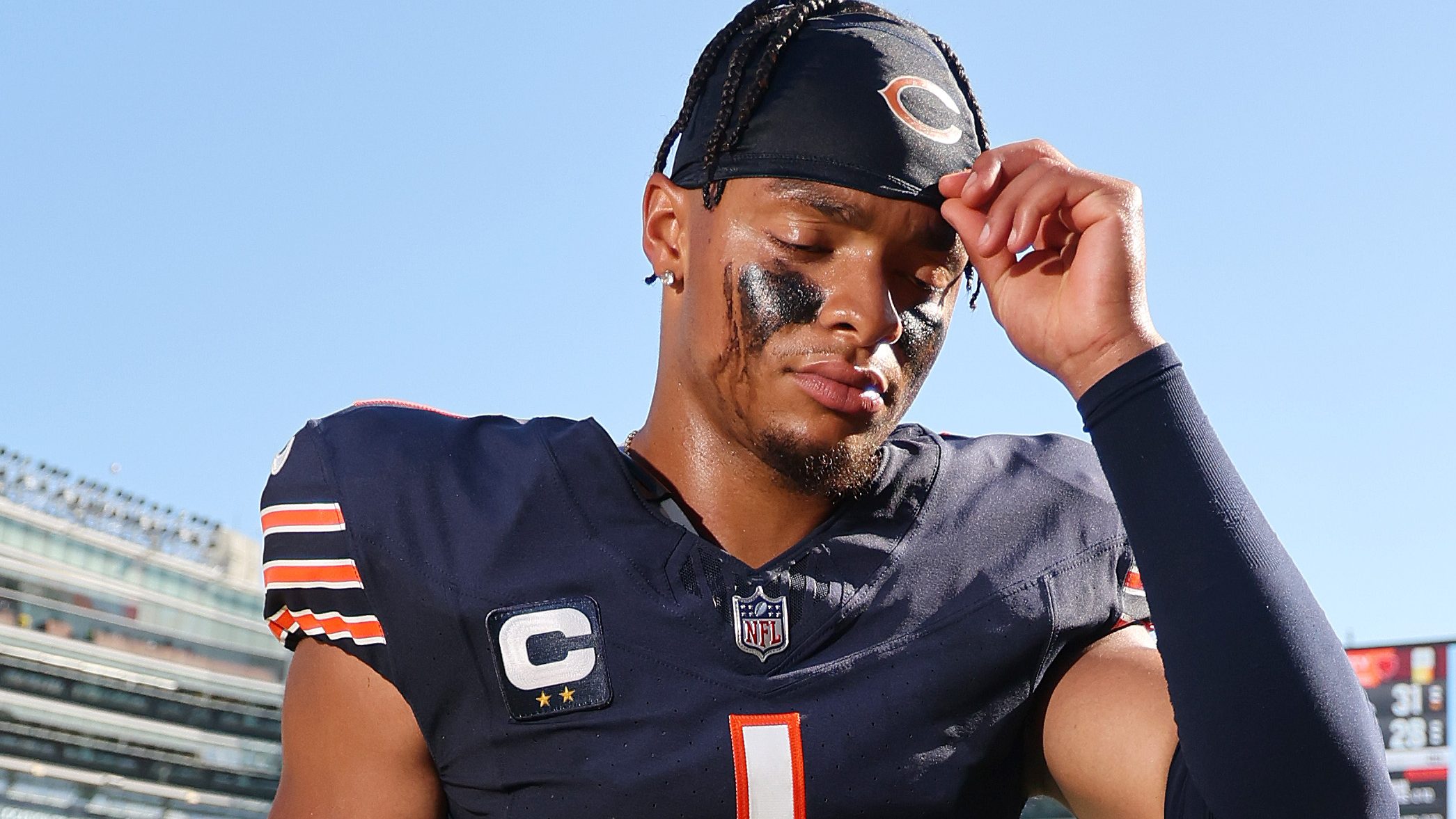 Can we take a moment to talk about how unattractive the sideline hats are  this year? : r/LosAngelesRams