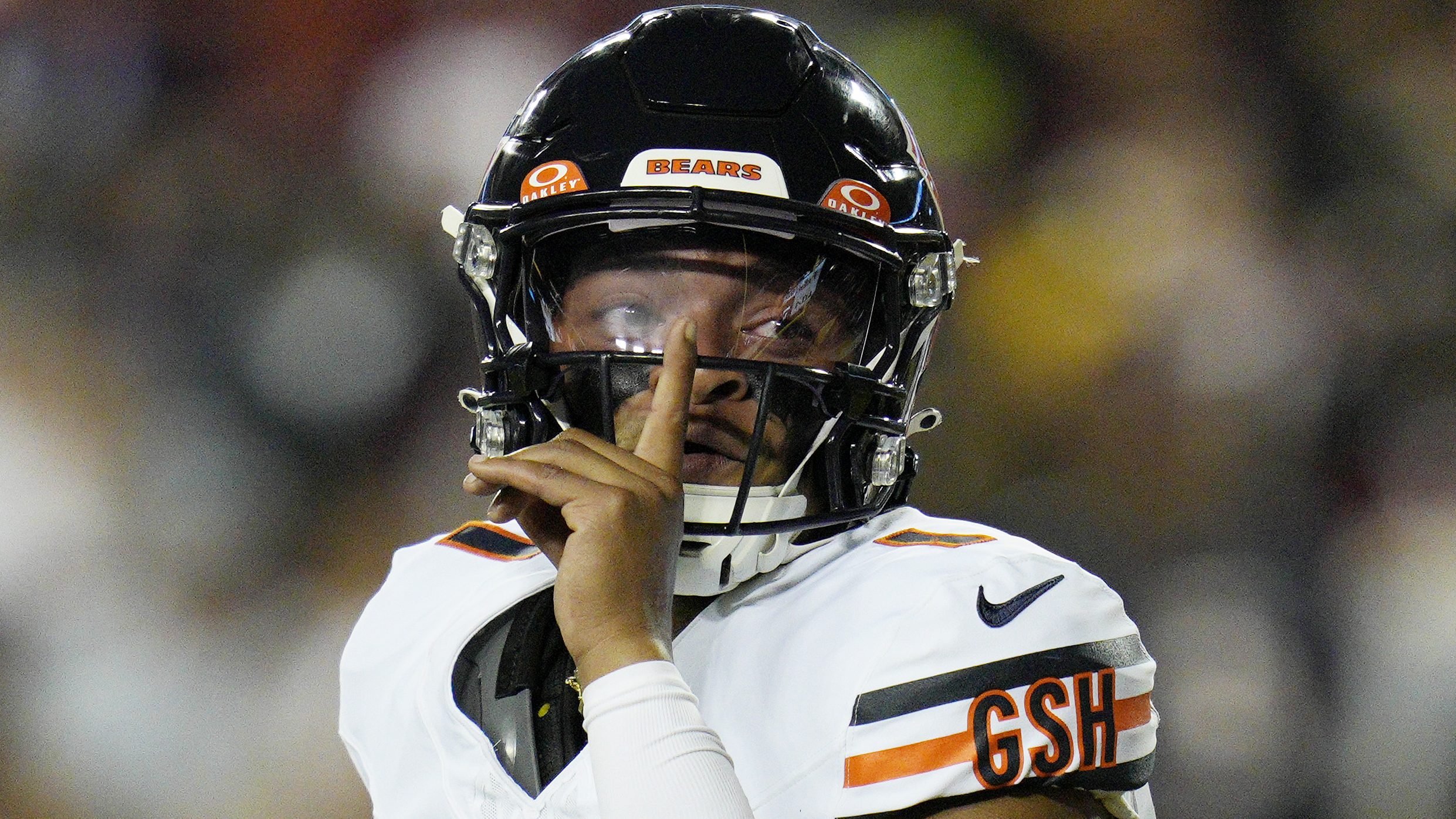 Analyst suggests Falcons should trade for Bears QB Justin Fields