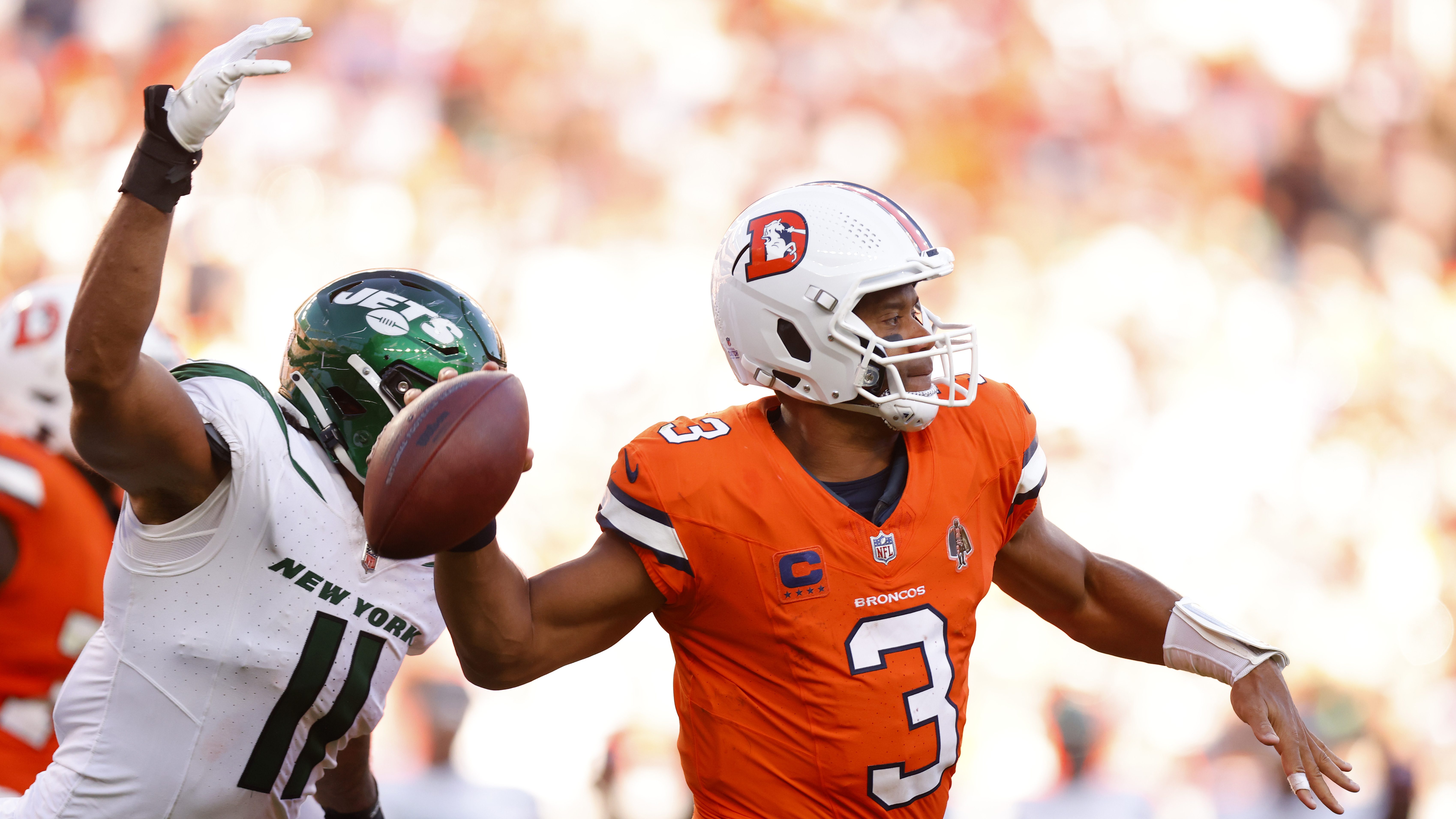 In Broncos' loss to Raiders, QB Russell Wilson shows improvement