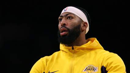 Blockbuster Trade Proposal Has Lakers Swap Anthony Davis for MVP