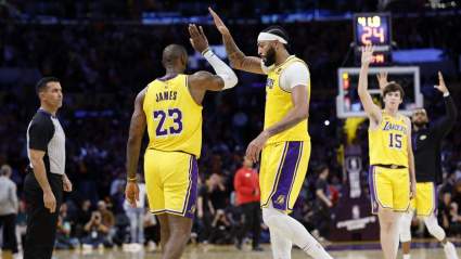 Lakers’ LeBron James Sends Harsh Message to Anthony Davis’ Critics