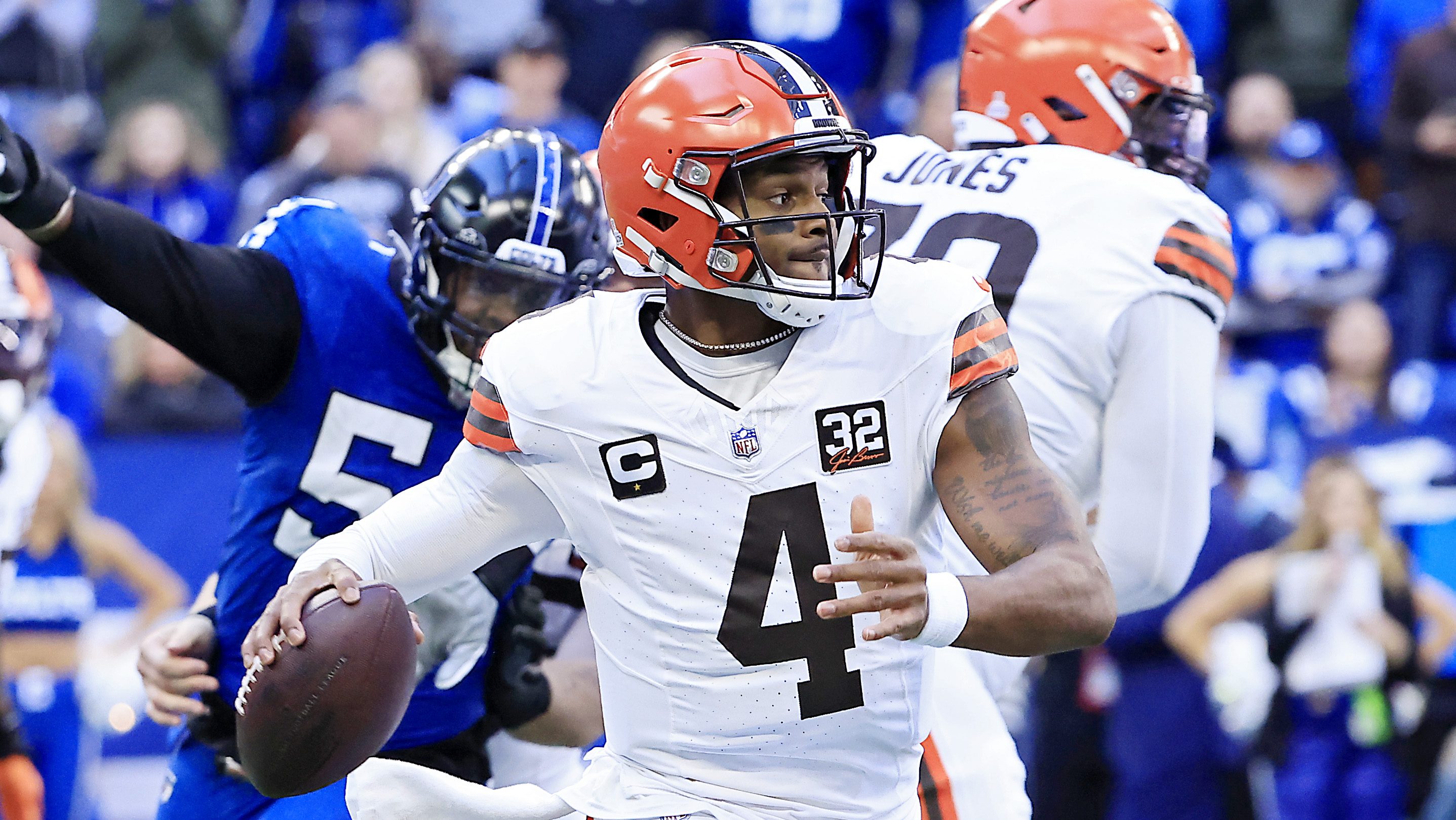 Browns Get Timeline For Deshaun Watsonʻs Return Amid Trade Rumors