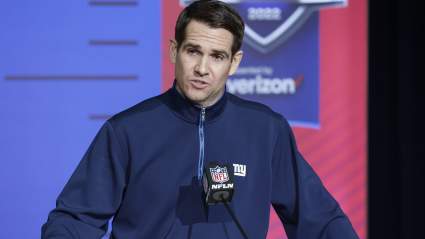 Giants ‘Likely’ to Sign QB Ahead of Week 9: Report