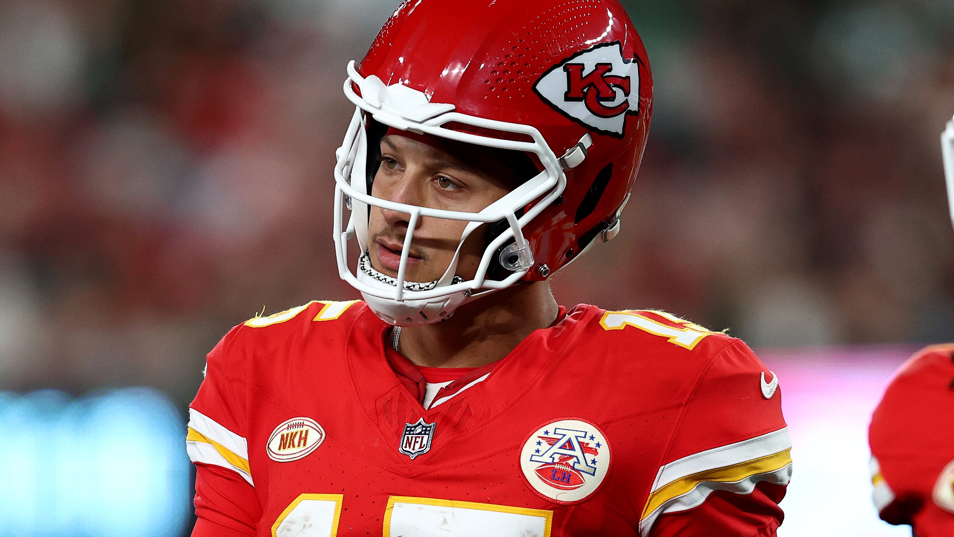 Patrick Mahomes Made Unfortunate Mistake in Tweet About Aaron Rodgers's  Injury