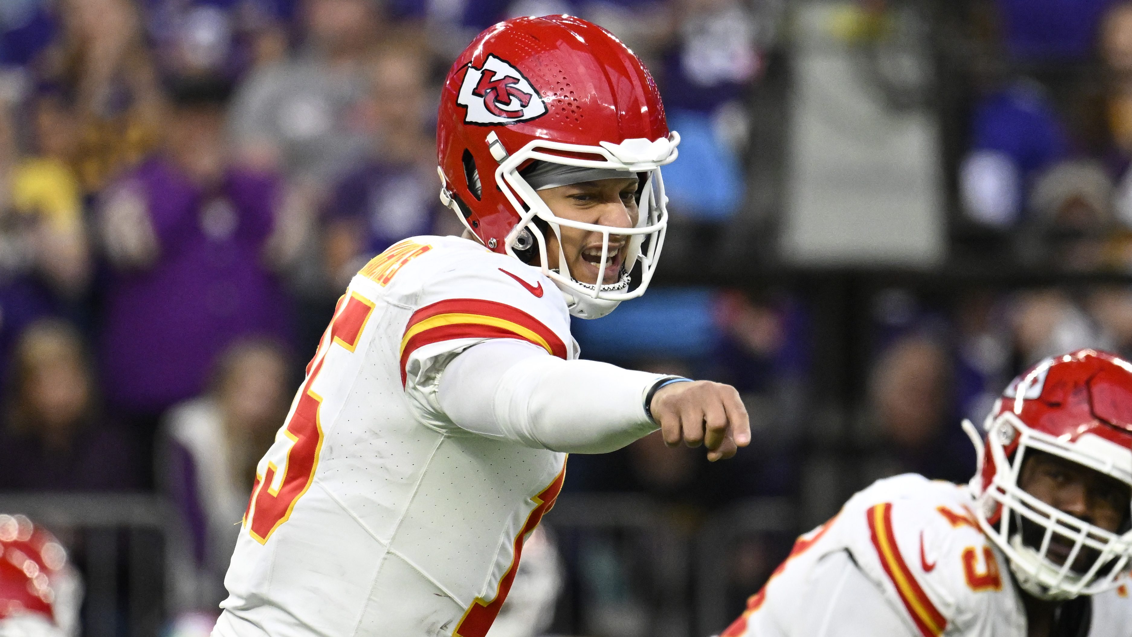 Chiefs News: Bears Fined Twice for Hits on Isiah Pacheco