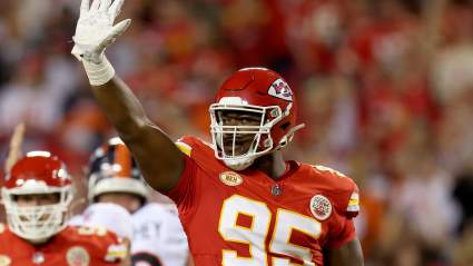 Chiefs’ Chris Jones & Travis Kelce Silence Tyreek Hill ‘Talk’