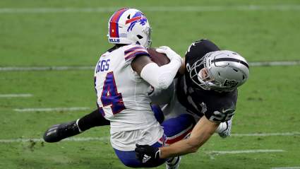 Ex-Raiders Team Captain Signs With 49ers After Being out All Season