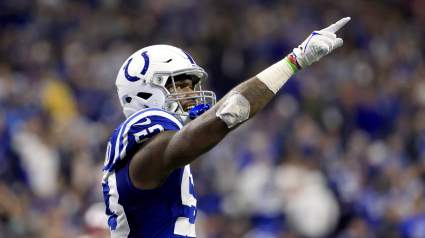 $99 Million All-Pro Available to Fill in for Browns LB Anthony Walker