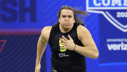 Jets Win Bidding War for 6-Foot-5 O-Lineman, Cut Veteran DT