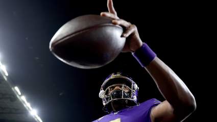 Raiders Predicted to Add Award-Winning QB to Replace Aidan O’Connell