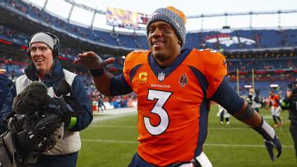Broncos Pushed to Consider Late-Season Benching of Russell Wilson
