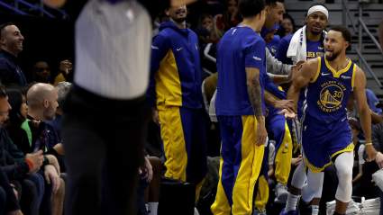 Stephen Curry Issues Statement on Refs After Controversial Game-Winner