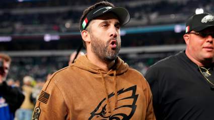 Commanders Poach Versatile Eagles Offensive Lineman