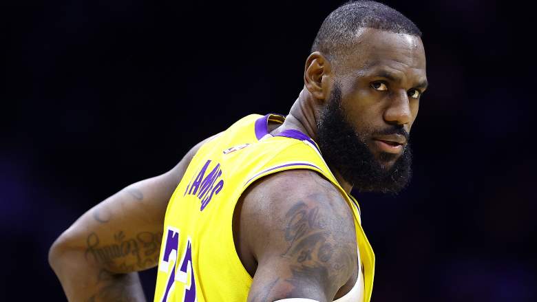 Lakers star LeBron James could not stop the team's slide in the Week 6 NBA Power Rankings