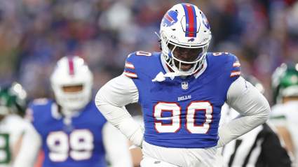 Bills Investigating Viral Video Showing Shaq Lawson Shove Fan: Insider