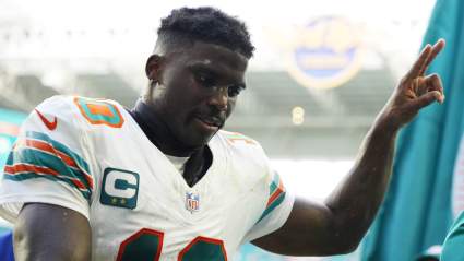 Tyreek Hill Offers 2-Word Suggestion for Dolphins Defense vs. Chiefs