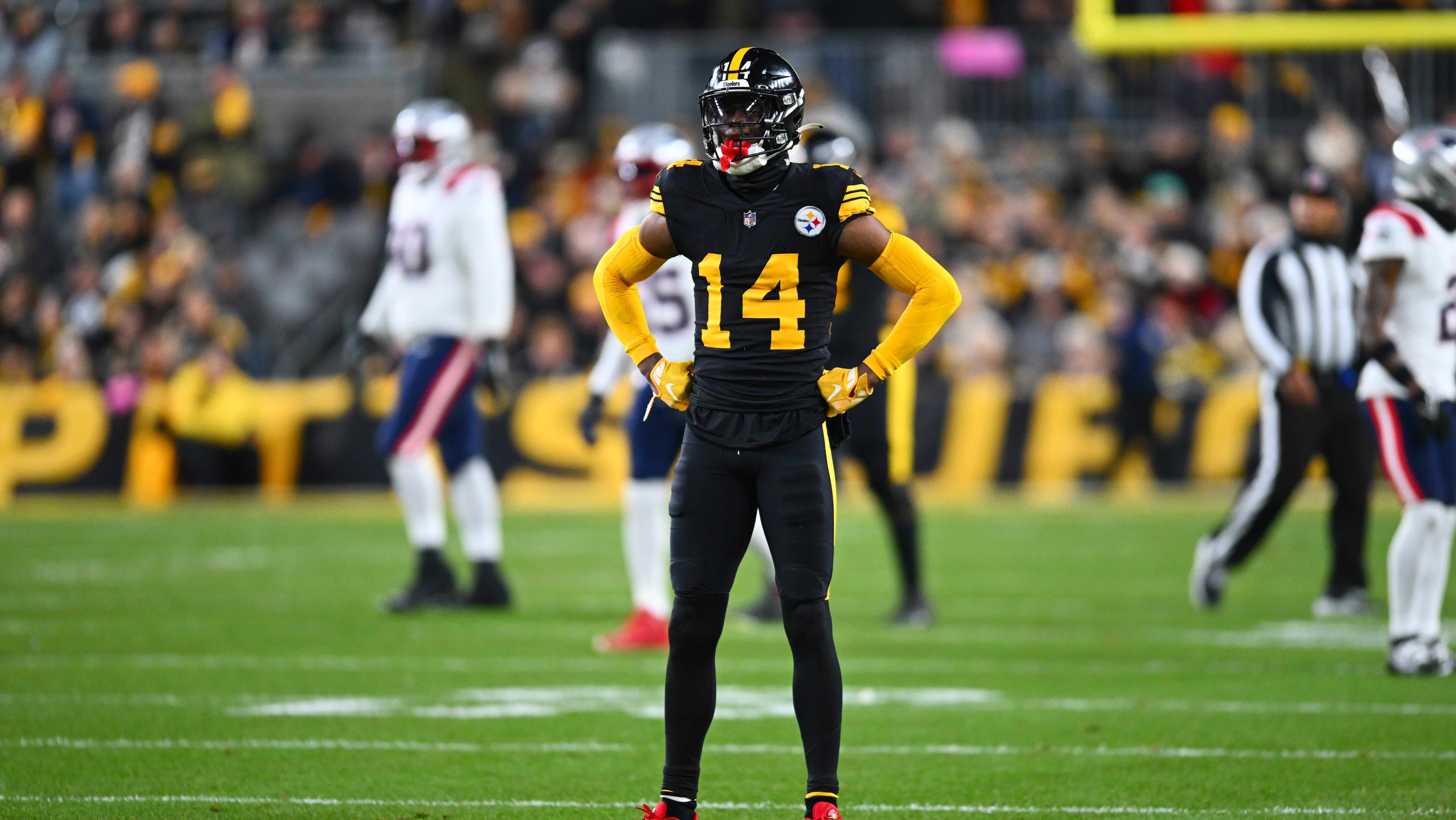 Steelers' George Pickens Called Out For 'Bad Look' During Loss To Patriots