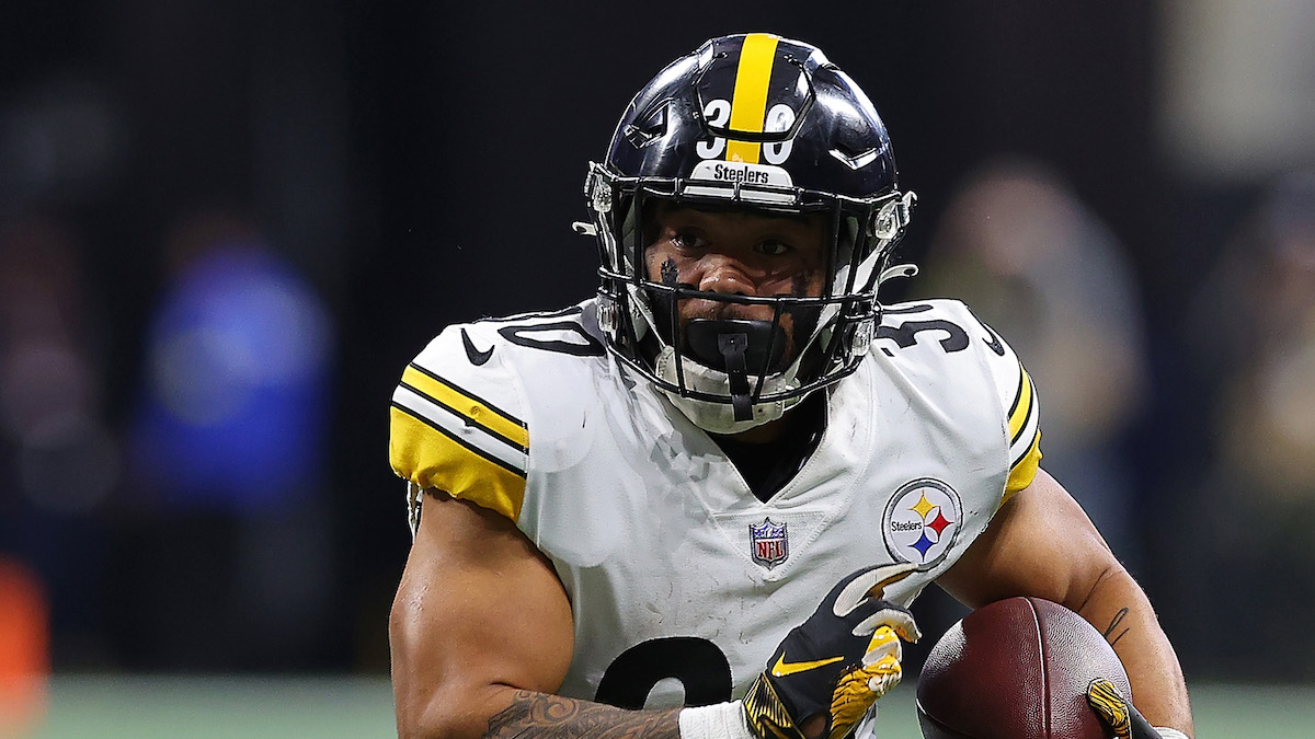 Steelers' Jaylen Warren Delivers Message To WR George Pickens