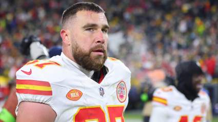Video of Travis Kelce’s Sideline Moment With Packers Rookie Goes Viral