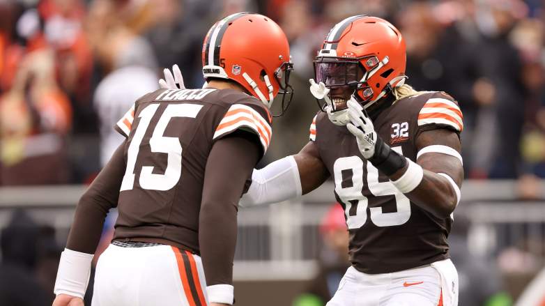 Cleveland Browns tight end David Njoku has great chemistry with Joe Flacco.