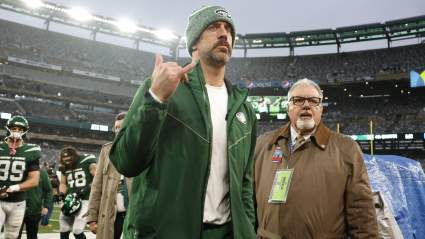Jets Predicted to Land Mammoth Protection for Aaron Rodgers