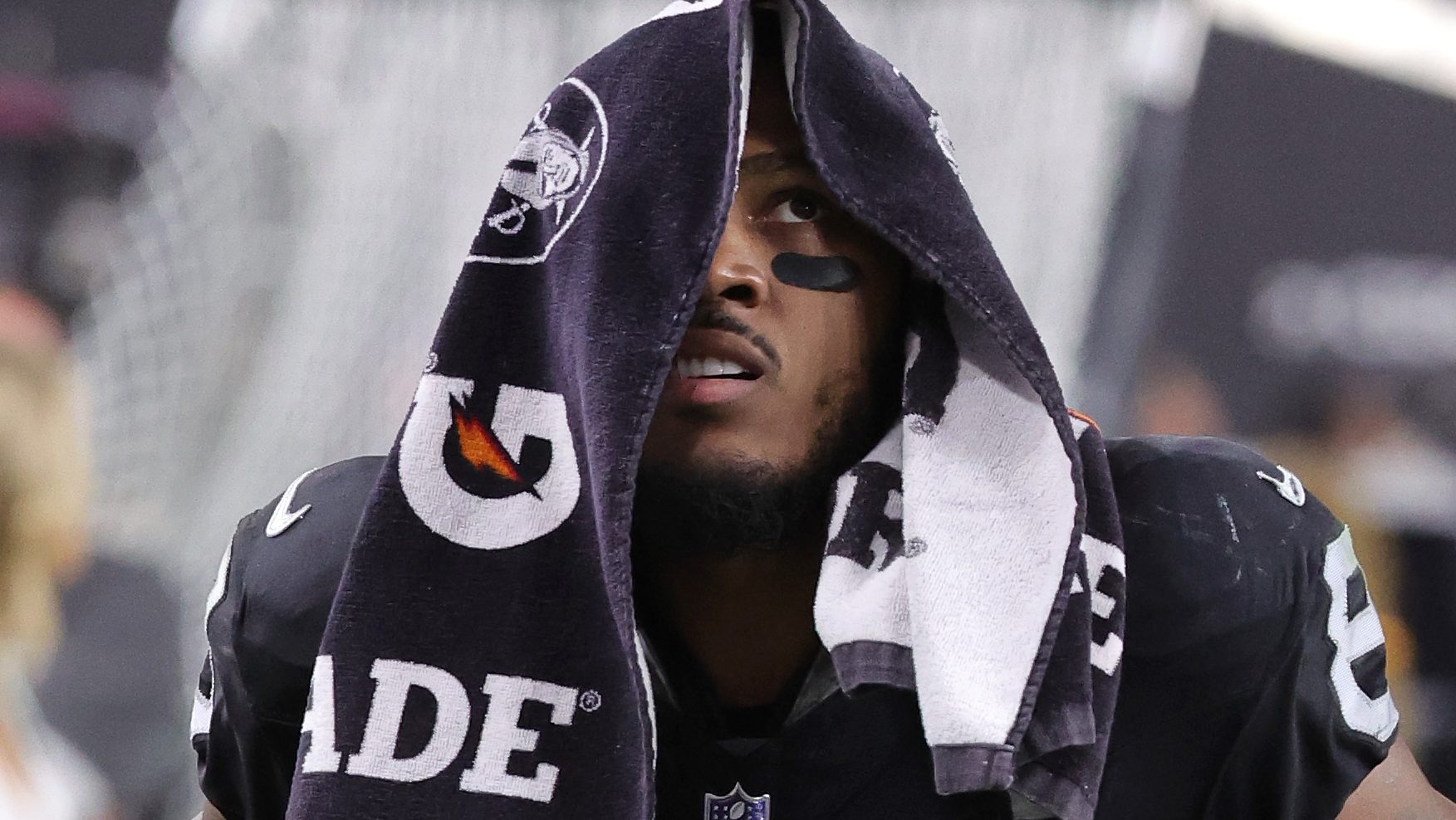 Raiders Offer Concerning Update On Josh Jacobs Injury - Heavy.com