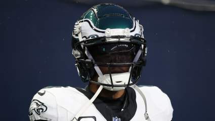 Viral Photo Shows Eagles WR DeVonta Smith’s Potentially Serious Injury [LOOK]