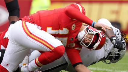 Raiders Breakout DB Backs up Patrick Mahomes Trash Talk With Pick-6