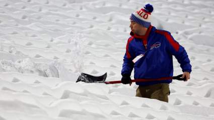 Bills Offer Fans Money to Help Shovel Stadium Ahead of Playoff Game