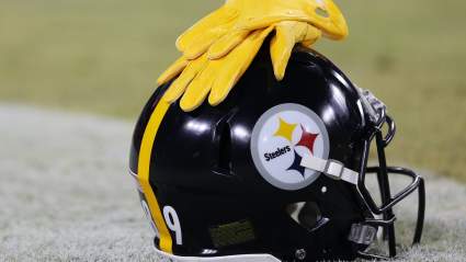 Steelers Told Veteran QB They’d Like to Have Him Back in 2024