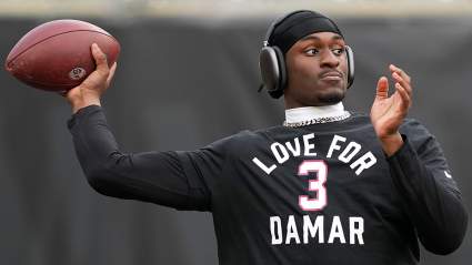 Raiders Sign 15 Players to Contracts, Including New Young QB