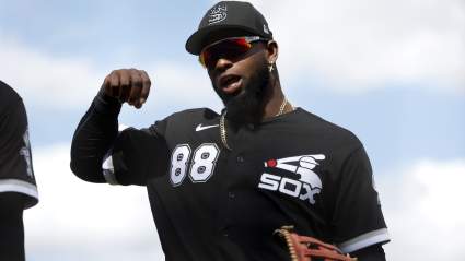 White Sox Star Luis Robert Becomes Latest Scott Boras Client