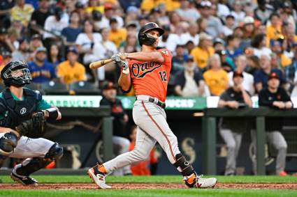 Royals Continue Offseason Spending Spree With Adam Frazier Signing