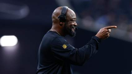 NFL Assistant Coach Fires Message to Steelers