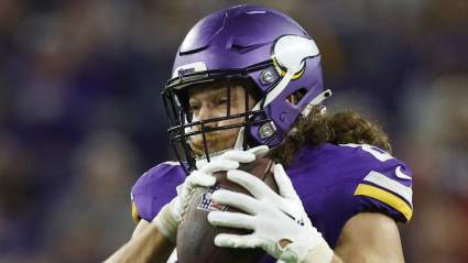 Insider Raises Red Flag About Vikings’ $66M Star: ‘Doom-&-Gloom’