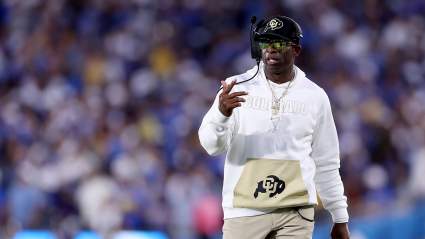 Deion Sanders Sends Strong Message to New Raiders HC Antonio Pierce