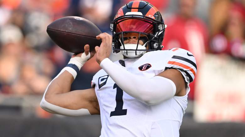 Bears Predicted to Trade Justin Fields to AFC for Low-End Return