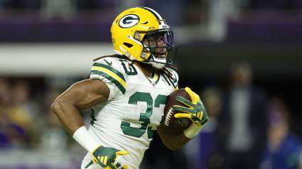 Aaron Jones Hit in Face During Postgame Packers-Vikings Scuffle [WATCH]