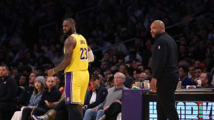 Darvin Ham Compares Coaching Giannis to LeBron, Kobe