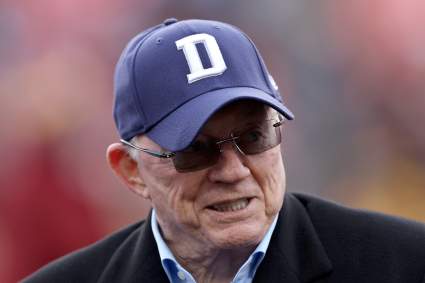 Terrell Owens Blasts Jerry Jones, Calls on Him to Sell the Dallas Cowboys
