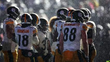 Governor of New York Takes Shot at Steelers While Telling Fans to Stay Home