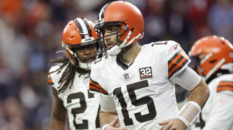 Kareem Hunt thinks Browns quarterback Deshaun Watson could learn from Joe Flacco.