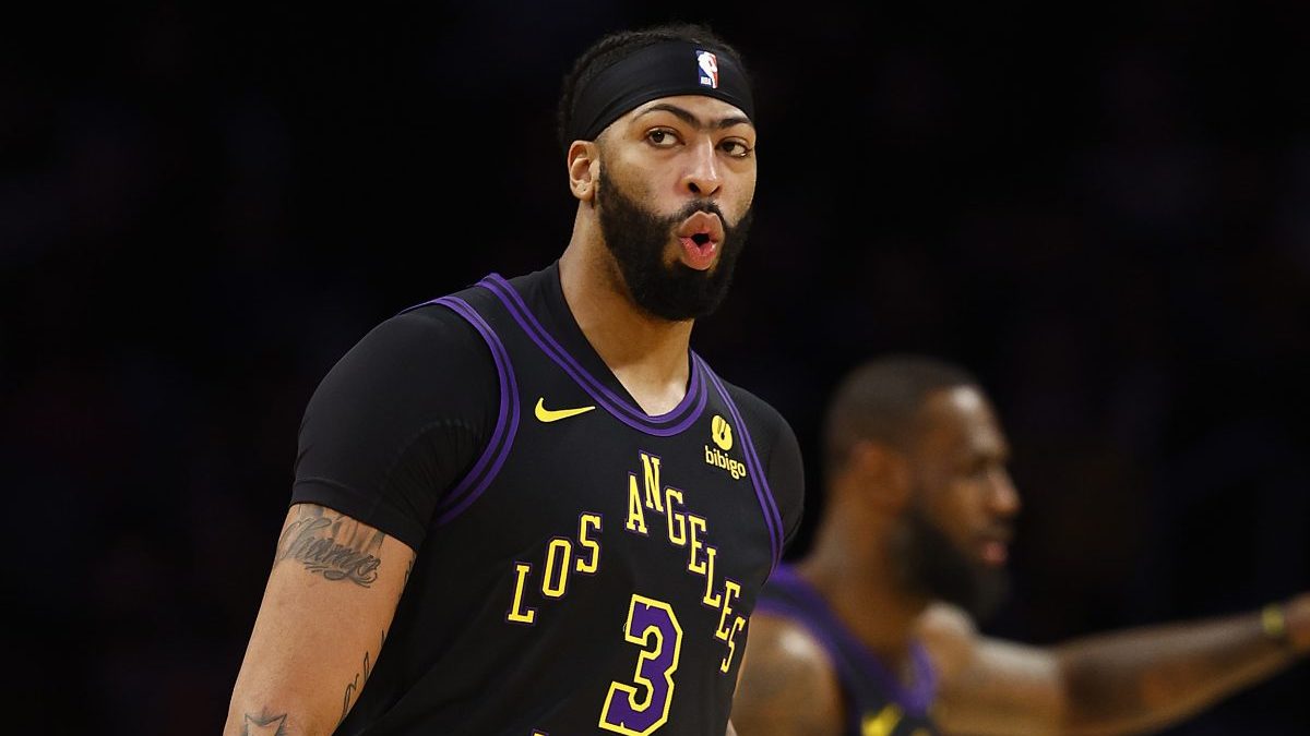 Lakers News: Anthony Davis Speaks on Roster Amid Trade Chatter