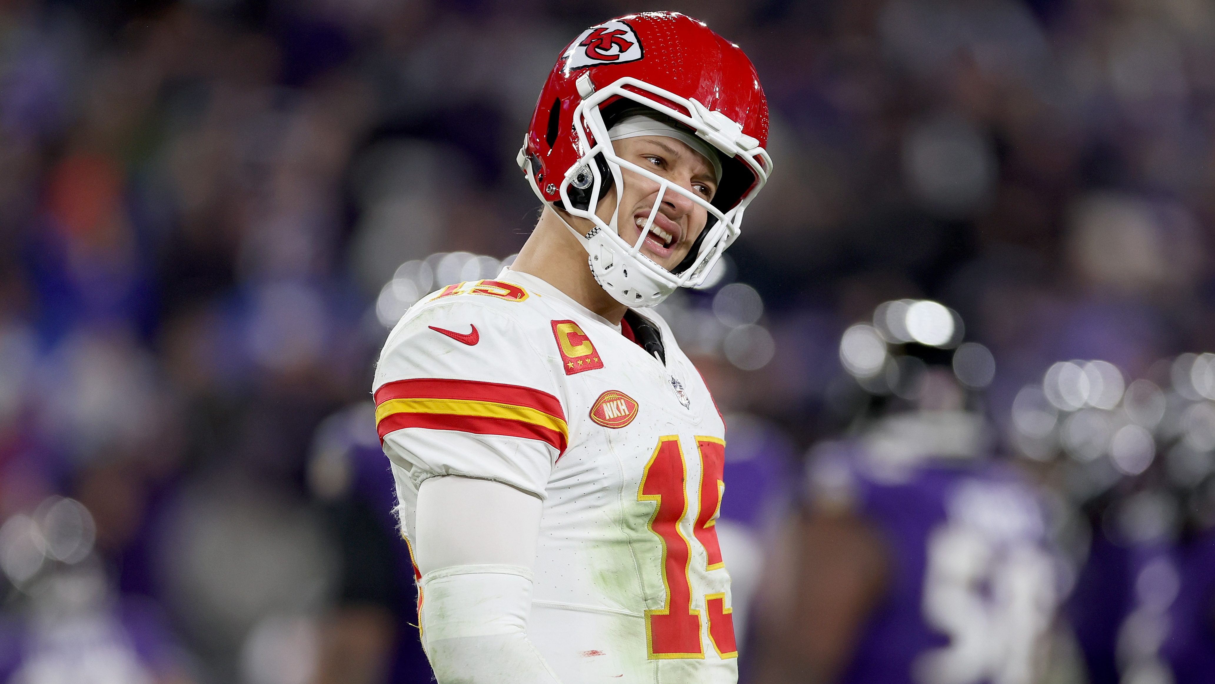 Mahomes, Kelce get into it with Justin Tucker before Chiefs-Ravens