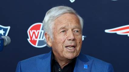 Robert Kraft Sends Message to Jerod Mayo