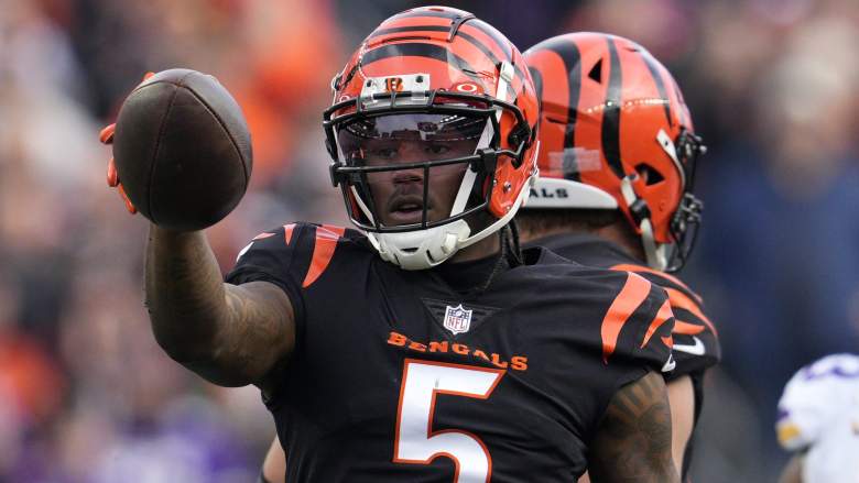 Bengals predicted to franchise tag wide receiver Tee Higgins in 2024.
